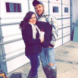 Meet your Posher, Caston